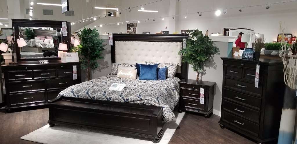 American Furniture Warehouse | 21501 Gulf Fwy, Webster, TX 77598, USA | Phone: (281) 672-1199