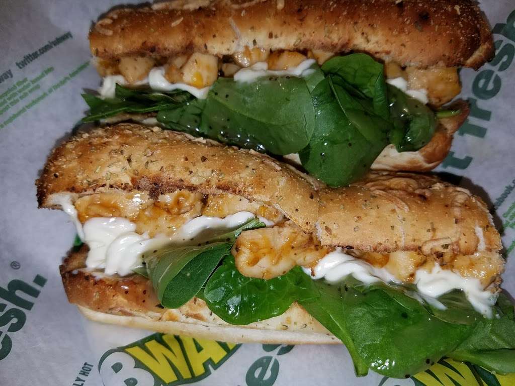 Subway Restaurants | 11055 Buchanan Trail E, Waynesboro, PA 17268, USA | Phone: (717) 749-3704