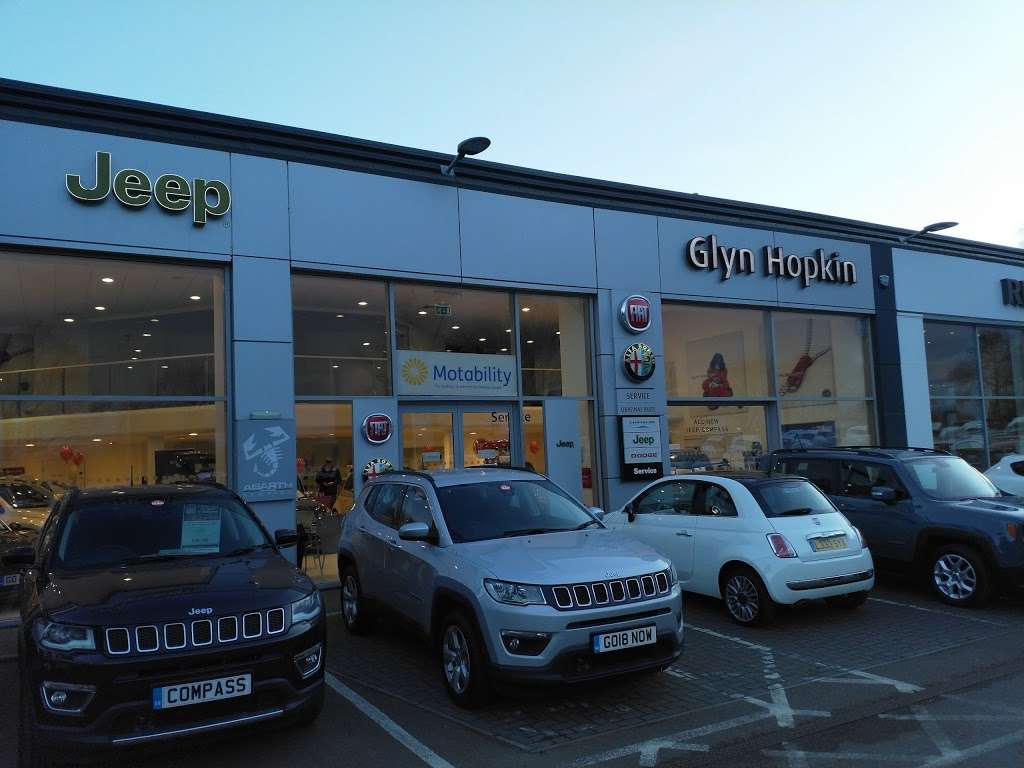 Glyn Hopkin Renault and Dacia St Albans | Lyon Way, St Albans AL4 0QU, UK | Phone: 01727 818040