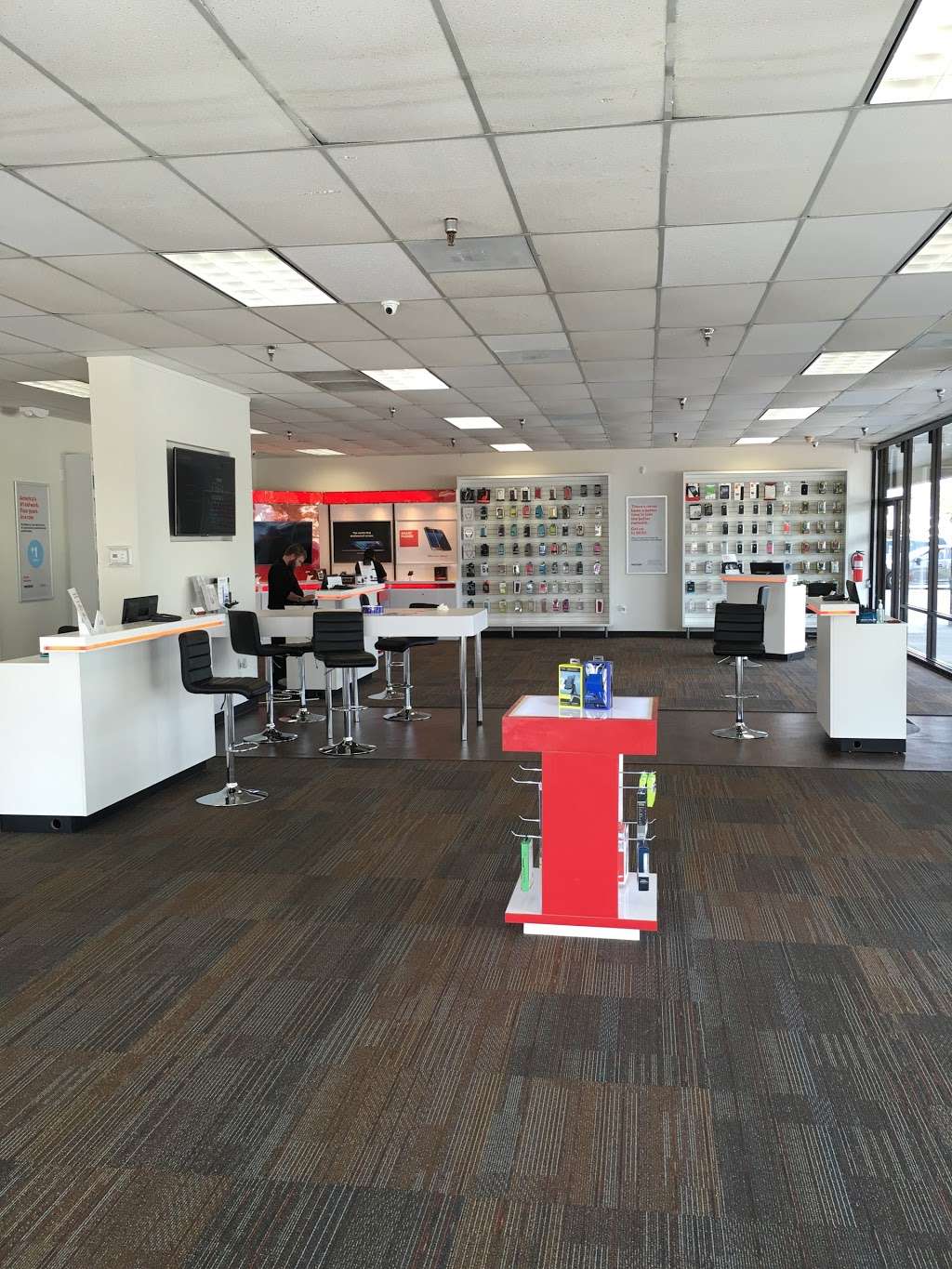 Verizon Authorized Retailer, Your Wireless | 206 S Loop 336 W k, Conroe, TX 77304 | Phone: (936) 539-9800