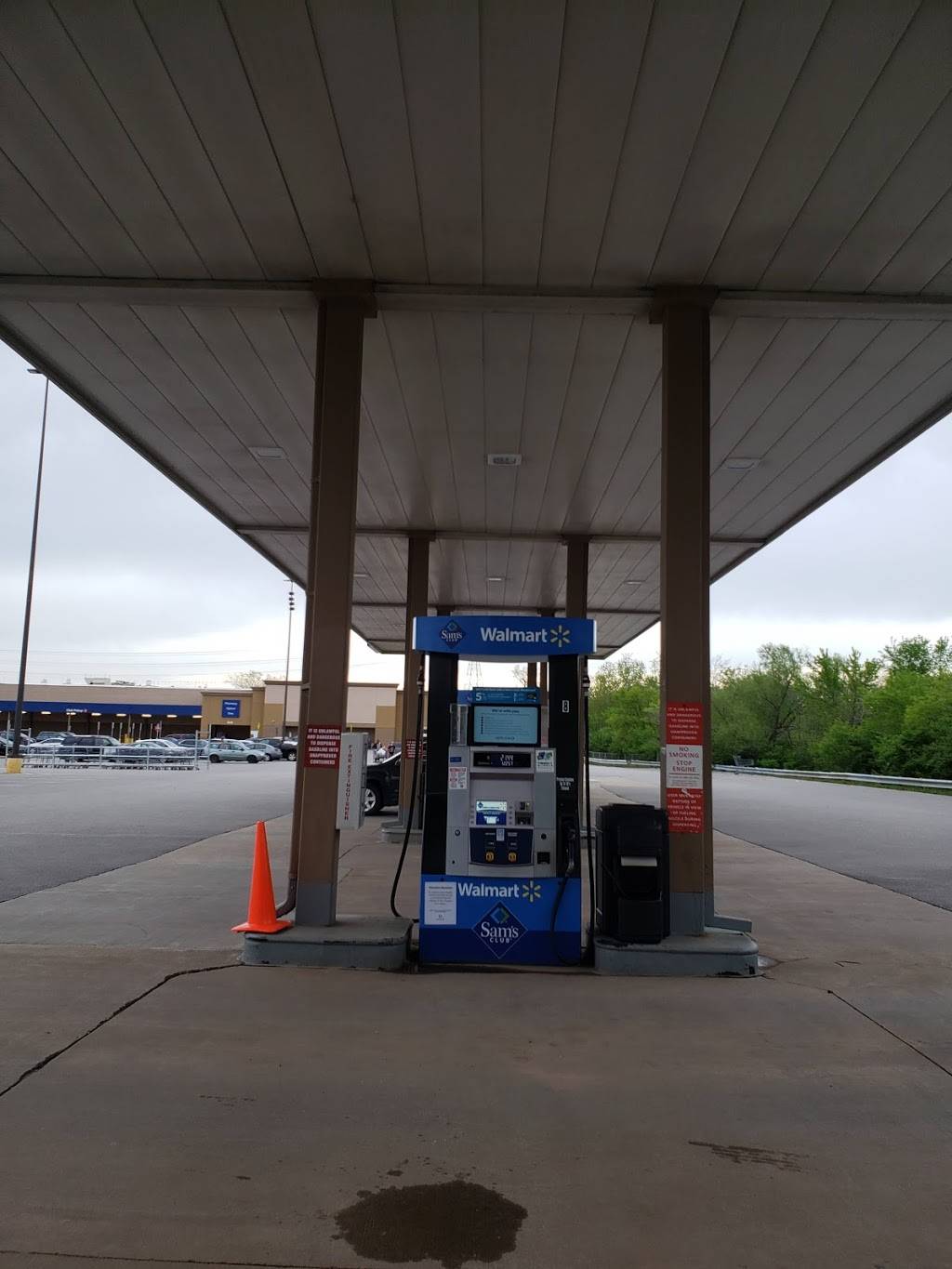 Sams Club Gas Station | 10250 Brookpark Rd, Cleveland, OH 44130, USA | Phone: (216) 265-0012