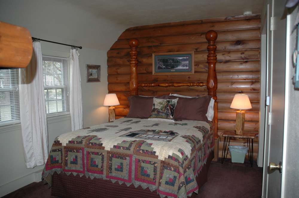 Lazy Cloud Bed and Breakfast | N2025 N Lakeshore Dr, Fontana-On-Geneva Lake, WI 53125, USA | Phone: (262) 275-3322