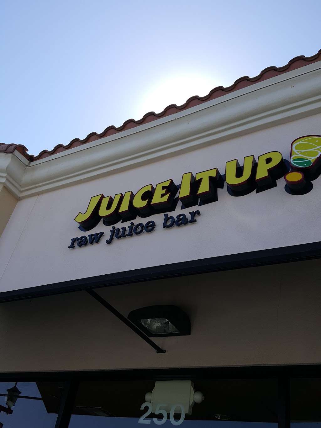 Juice It Up! | 14898 Dale Evans Pkwy #250, Apple Valley, CA 92307, USA | Phone: (760) 240-0500