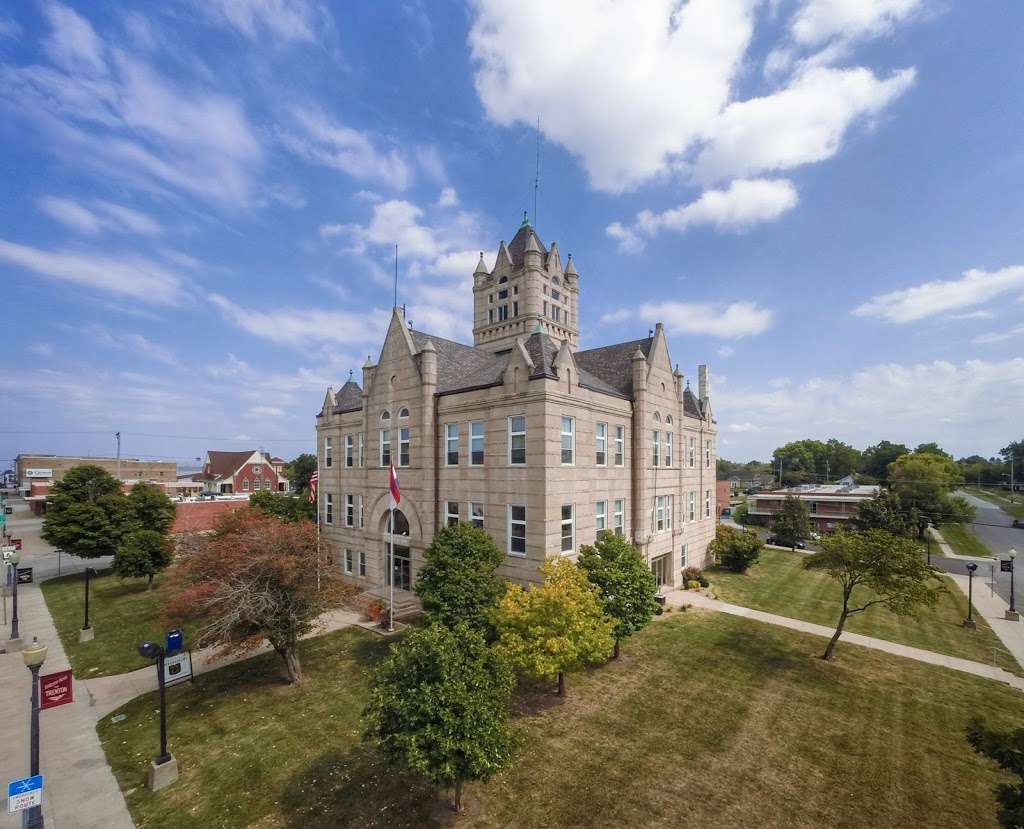 Grundy County Courthouse | 700 Main St, Trenton, MO 64683, USA | Phone: (660) 359-4040