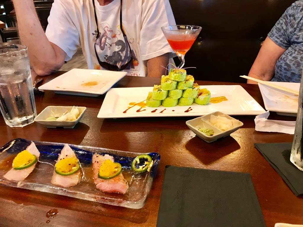 Sake Asian Sushi Wine Bar | 18921 University Blvd #900, Sugar Land, TX 77479, USA | Phone: (281) 778-7900