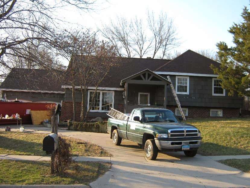 4 Winds Roofing And Siding LLC | 1106 Current Pl, Liberty, MO 64068, USA | Phone: (816) 529-2961