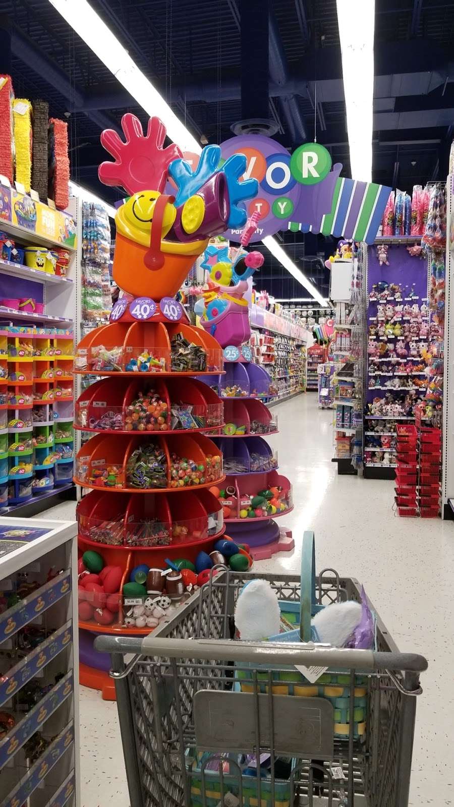 Party City | 7000 W Alameda Ave, Lakewood, CO 80226, USA | Phone: (303) 922-7200