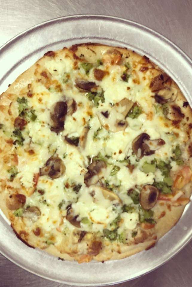 Brioles Pizza | 2556, 416 Sicklerville Rd, Sicklerville, NJ 08081, USA | Phone: (856) 818-9910