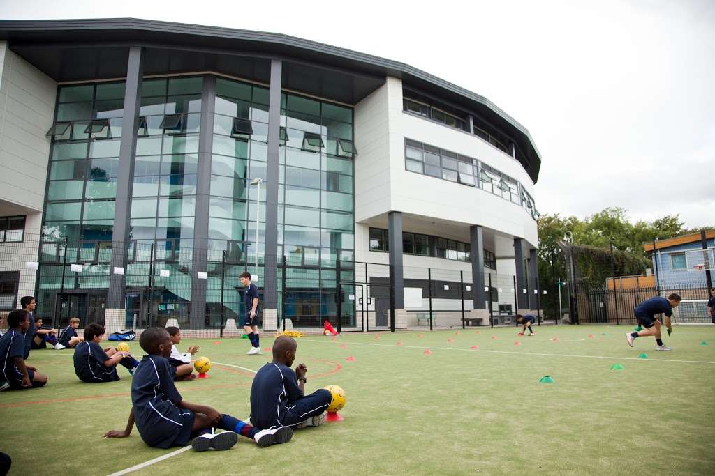 Hammersmith Academy | 25 Cathnor Rd, Shepherds Bush, London W12 9JD, UK | Phone: 020 8222 6000