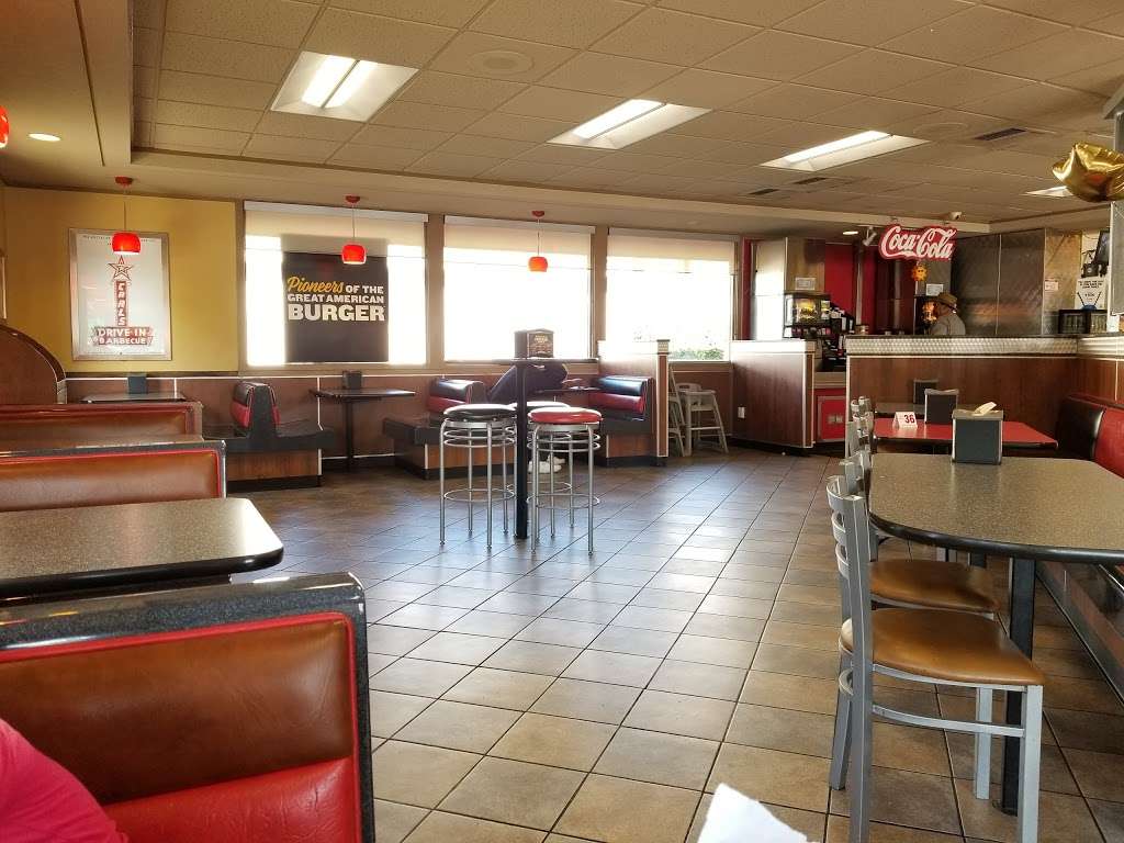 Carls Jr. | 3621 E Imperial Hwy, Lynwood, CA 90262, USA | Phone: (310) 631-4833