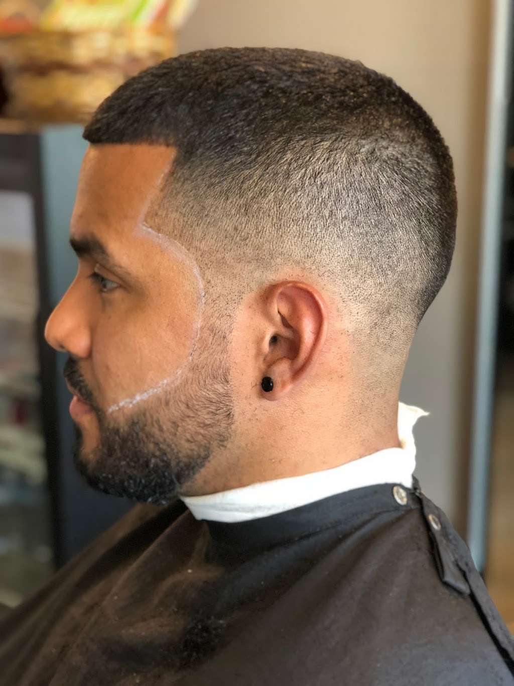 Legacy Barber Shop | 2311 Wakarusa Dr, Lawrence, KS 66047, USA | Phone: (785) 424-7768