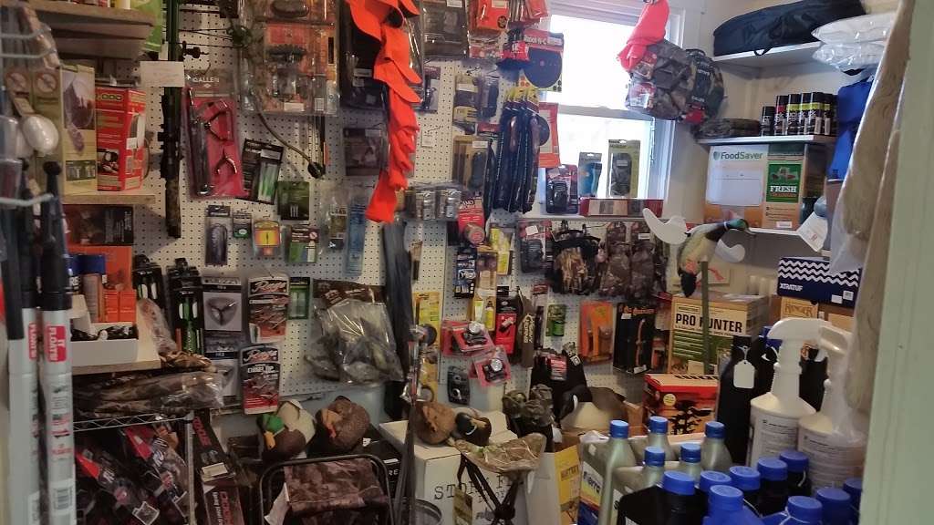 Tri-State Marine Tackle Shop | 485 Deale Rd, Deale, MD 20751, USA | Phone: (410) 867-2398