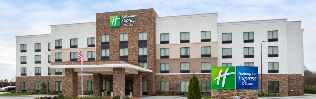Holiday Inn Express & Suites Monroe | 2505 W Roosevelt Blvd, Monroe, NC 28110, USA | Phone: (704) 774-1779