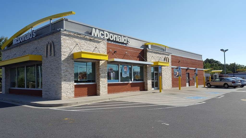 McDonalds | 2530 E Main St, Lincolnton, NC 28092, USA | Phone: (704) 735-8831