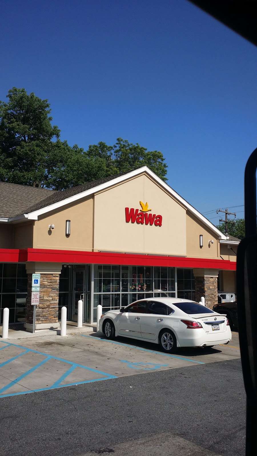 Wawa | 67 N Lansdowne Ave, Lansdowne, PA 19050 | Phone: (610) 623-5430