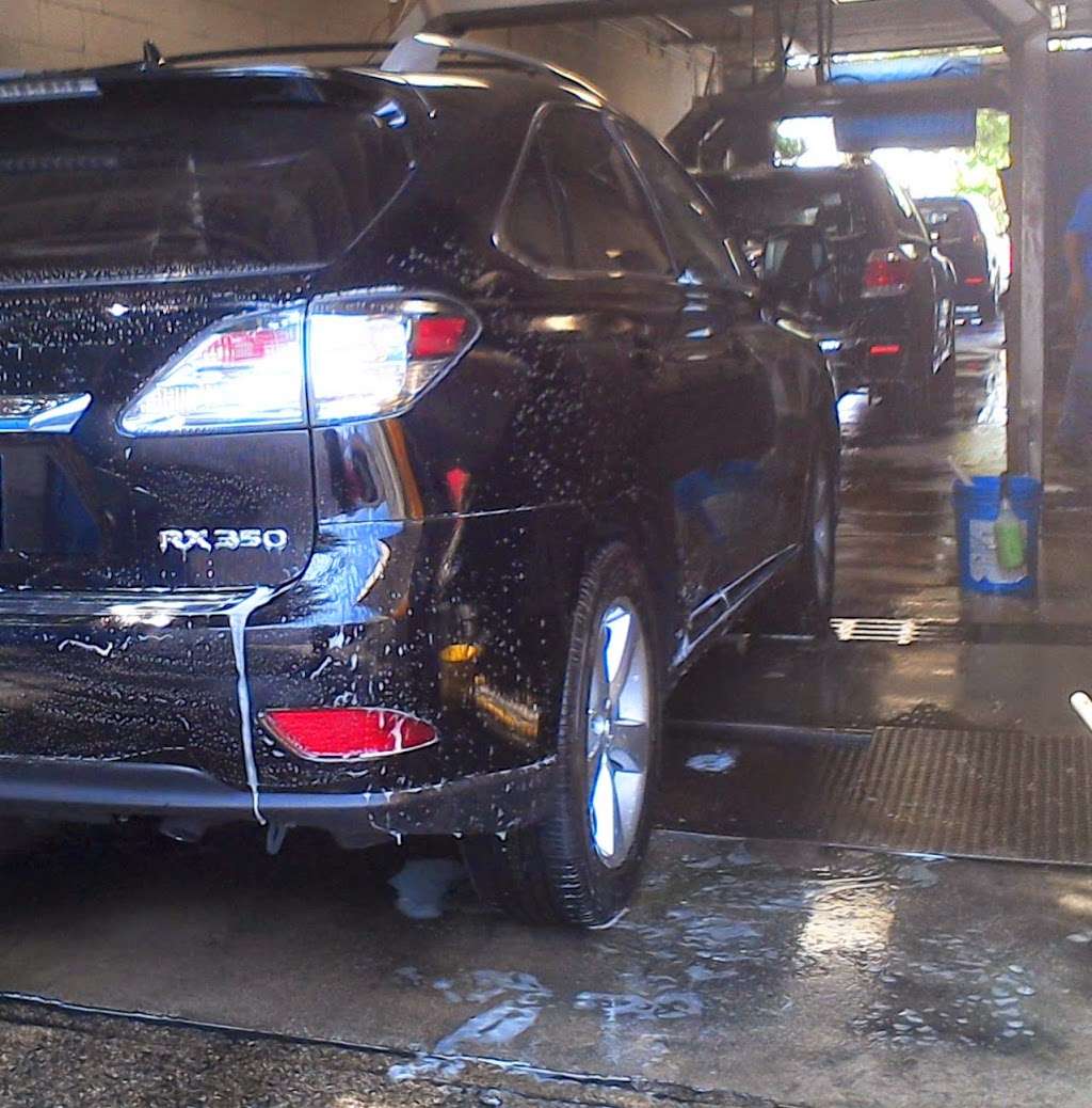 Details Car Wash and Lube, Inc. | 21011 Pioneer Blvd, Lakewood, CA 90715, USA | Phone: (562) 865-7713