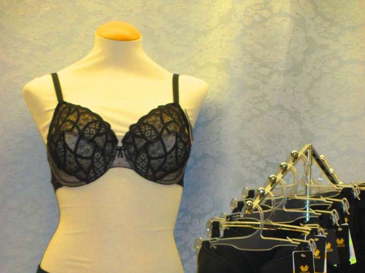 Bra Savvy | 435 NJ-34, Matawan, NJ 07747, USA | Phone: (732) 583-3878