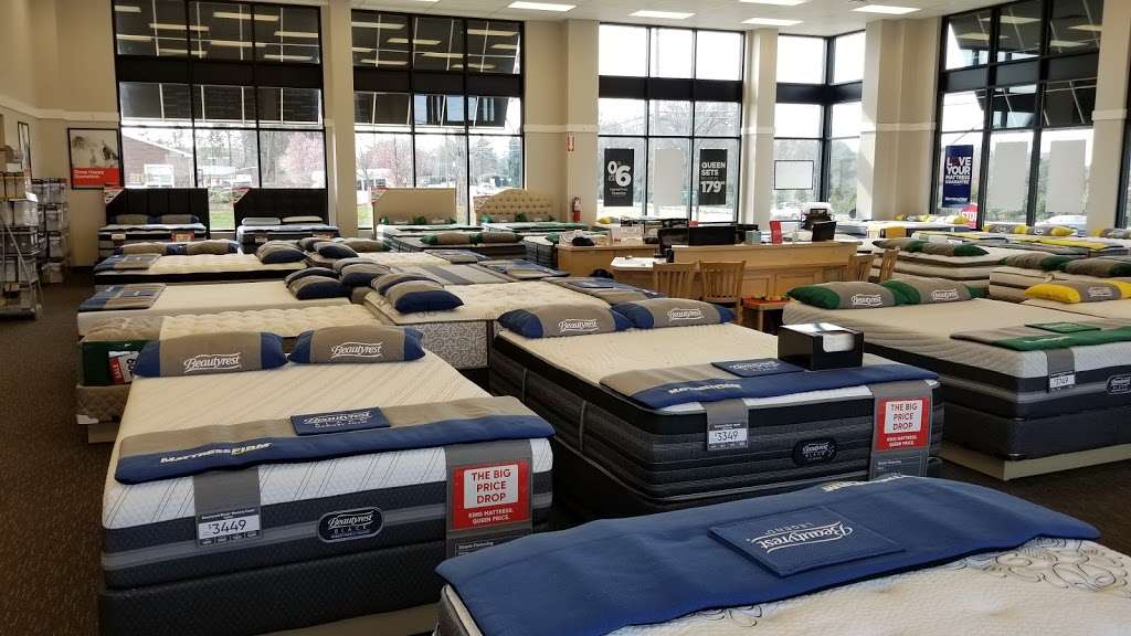 Mattress Firm Waverly | 4916 Houston Field Ct, Charlotte, NC 28277, USA | Phone: (704) 993-8158