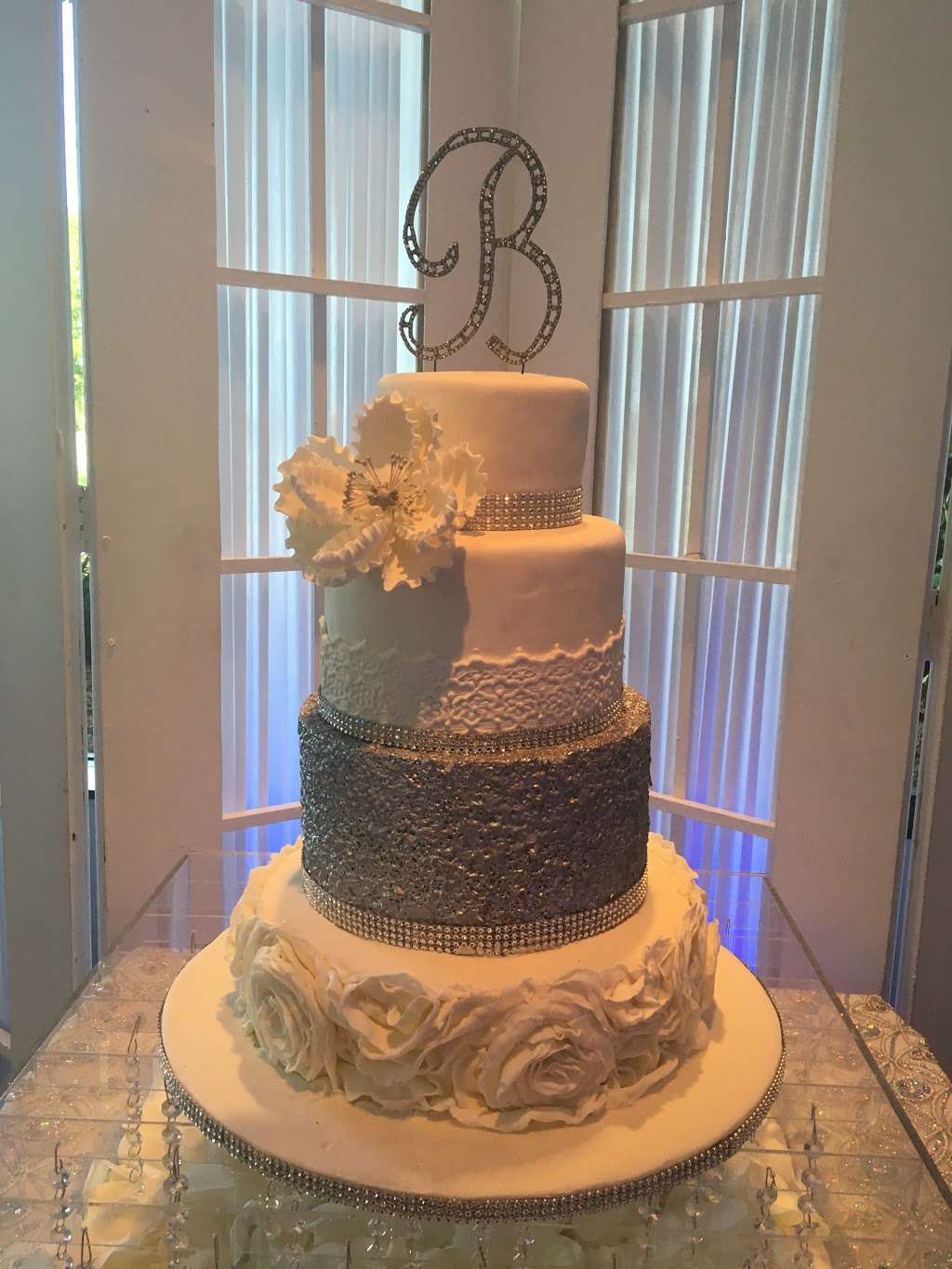 Edible Creations Cakes | 9850 Stirling Rd Suite 105, Cooper City, FL 33024, United States | Phone: (954) 433-3445