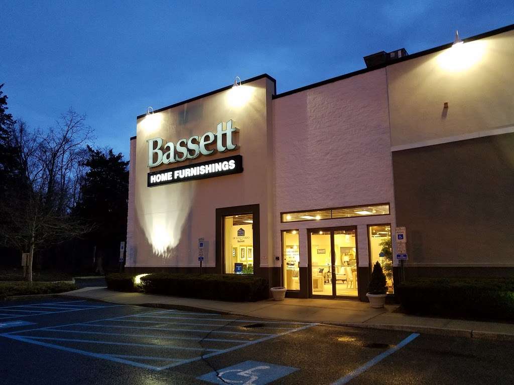 Bassett Home Furnishings | 9 Kanes Ln, Middletown, NJ 07748, USA | Phone: (732) 671-0400