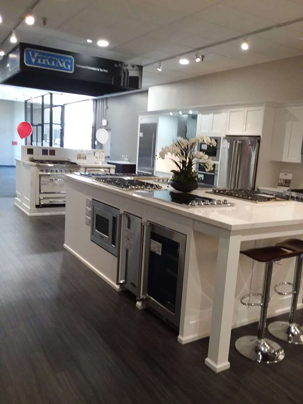 Pacific Sales Kitchen, Bath & Electronics | 2592 White Rd, Irvine, CA 92614 | Phone: (949) 623-2500