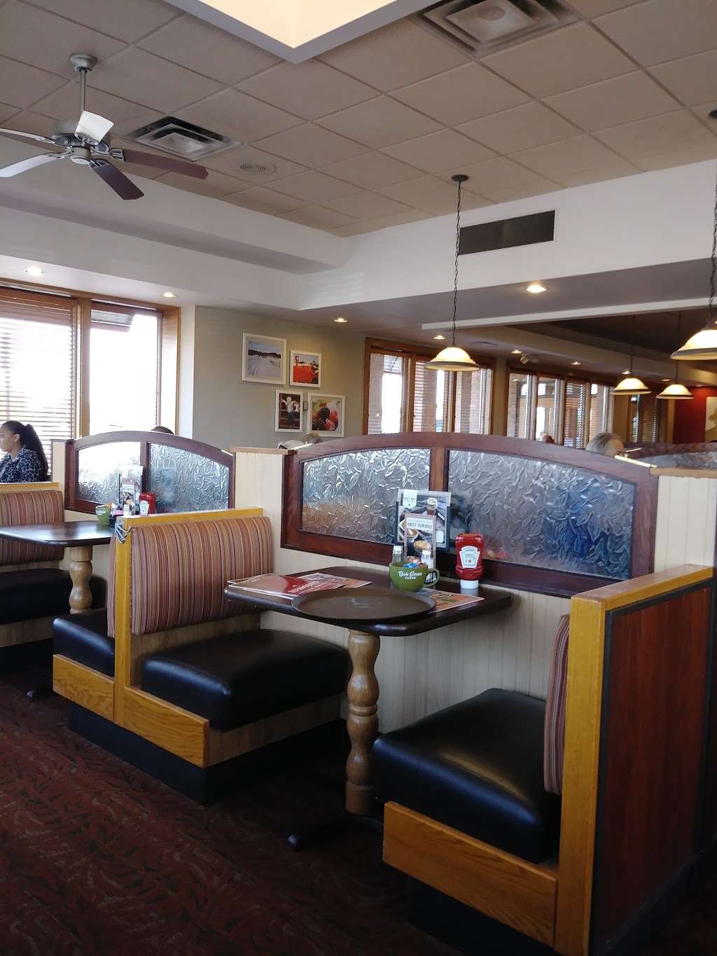 Bob Evans | 6102 Cambridge Way, Plainfield, IN 46168, USA | Phone: (317) 837-1203