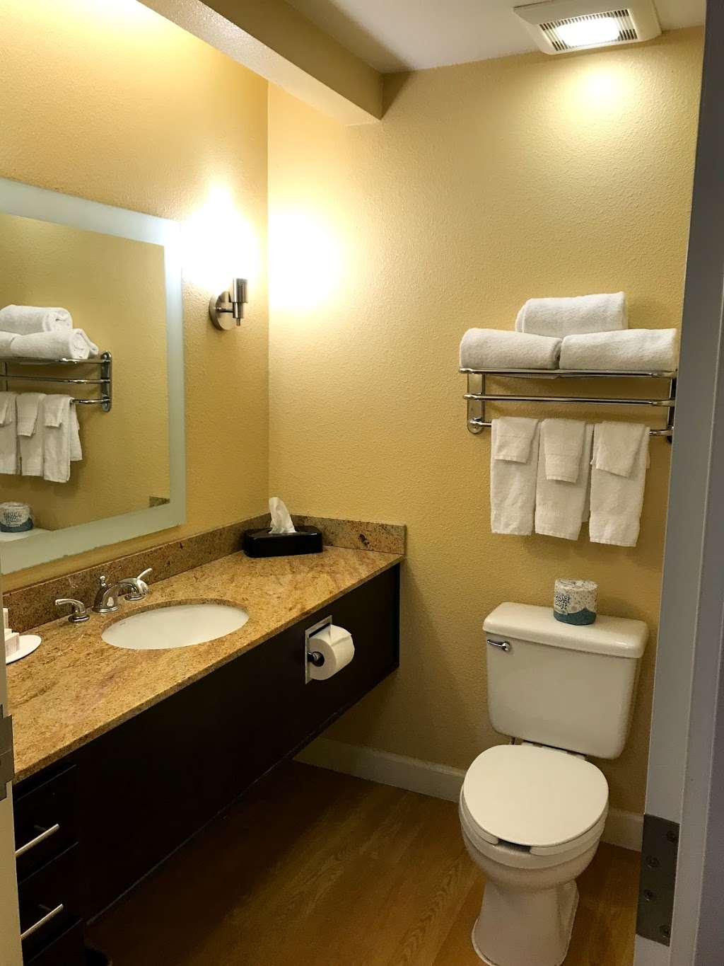 TownePlace Suites by Marriott Lake Jackson Clute | 1003 TX-332, Clute, TX 77531, USA | Phone: (979) 388-9300