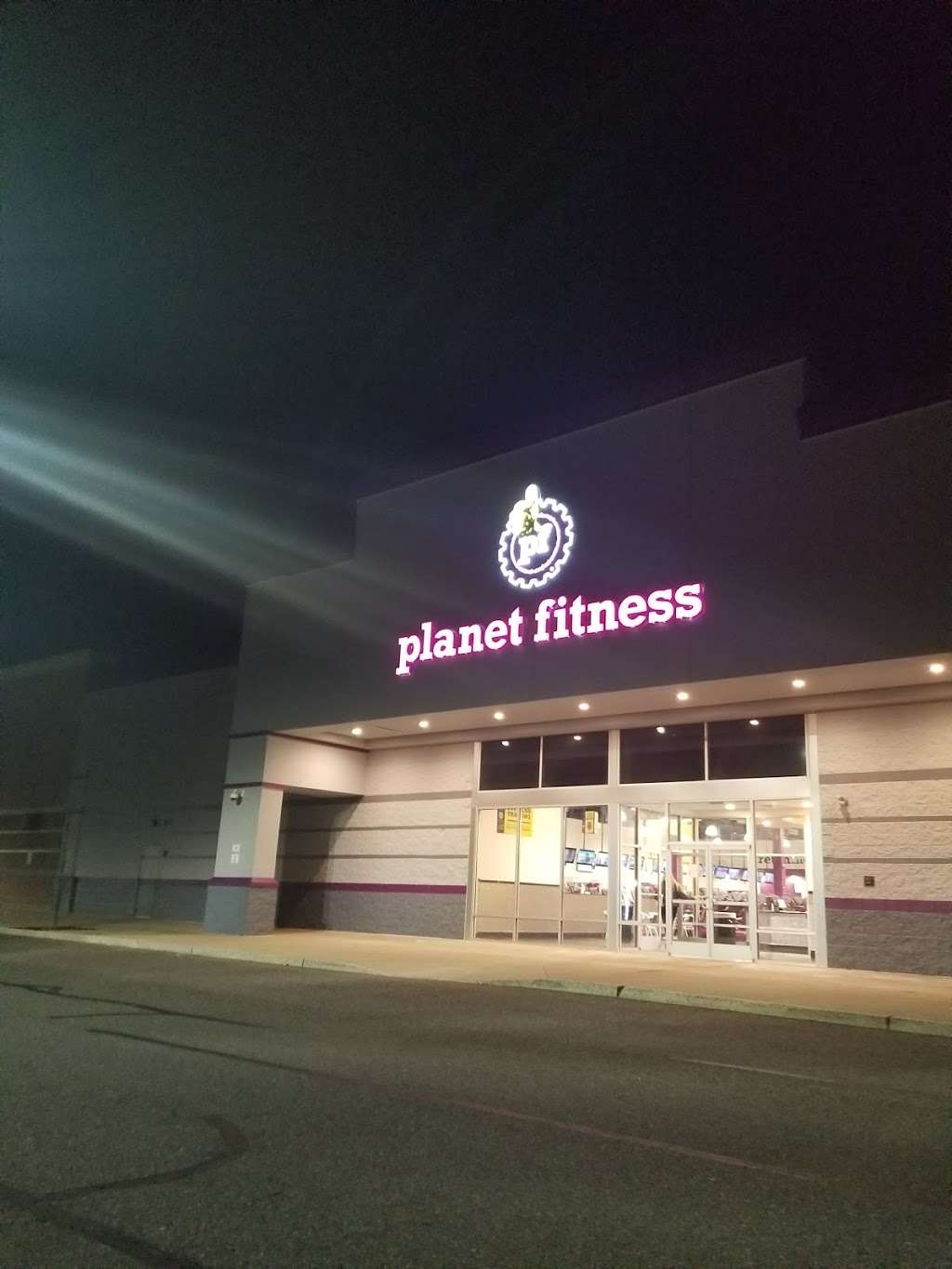 Planet Fitness | 463 Berlin - Cross Keys Rd, Sicklerville, NJ 08081, USA | Phone: (856) 545-3131