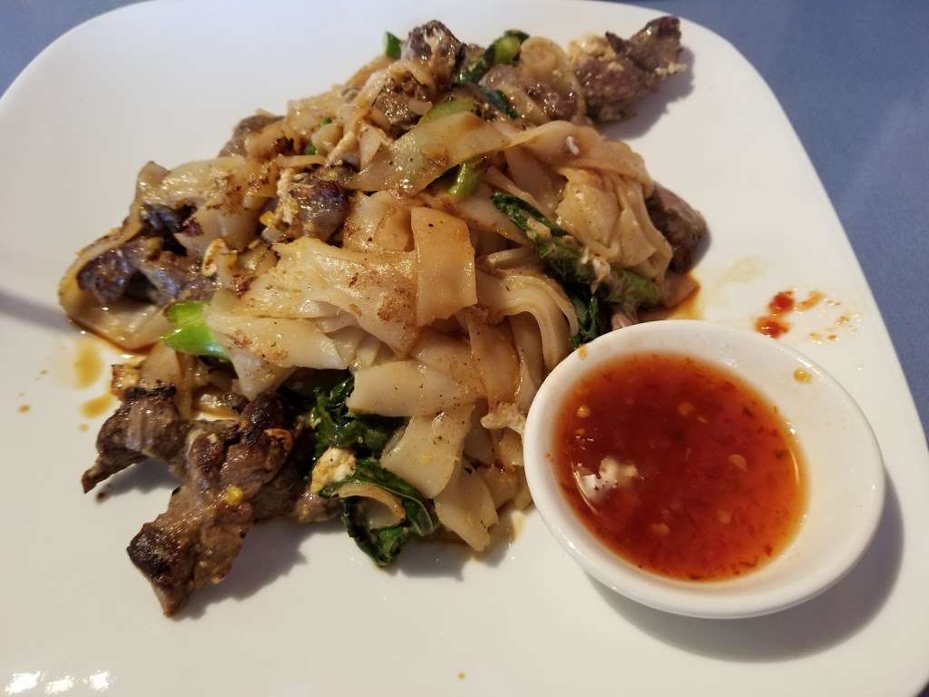 Thai Lanna | 1714 W Loop N Fwy, Houston, TX 77008 | Phone: (713) 869-8889