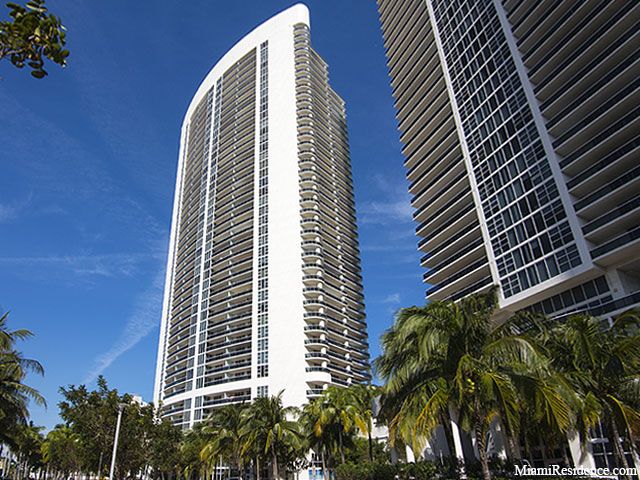 Elite Properties & Investments | Hallandale Beach Real Estate Agents | 1950 S Ocean Dr GL4, Hallandale Beach, FL 33009, USA | Phone: (305) 321-7889