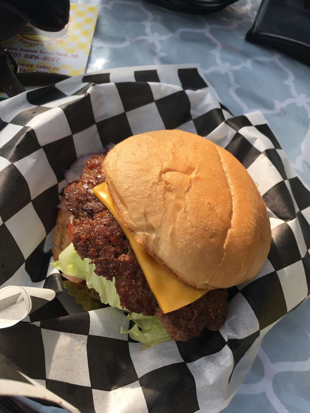 Fresh Burger Stop | 860 Moraine Ave, Estes Park, CO 80517, USA | Phone: (970) 480-1492