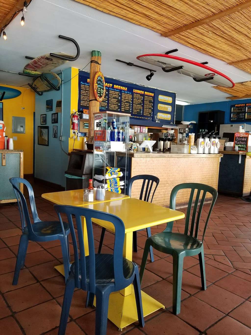 Pipes Cafe | 2017 S El Camino Real, San Clemente, CA 92672, USA | Phone: (949) 498-5002