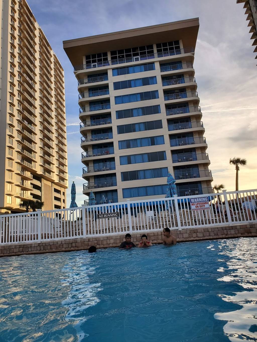 Daytona Beach Regency | 400 N Atlantic Ave, Daytona Beach, FL 32118, USA | Phone: (386) 255-0251