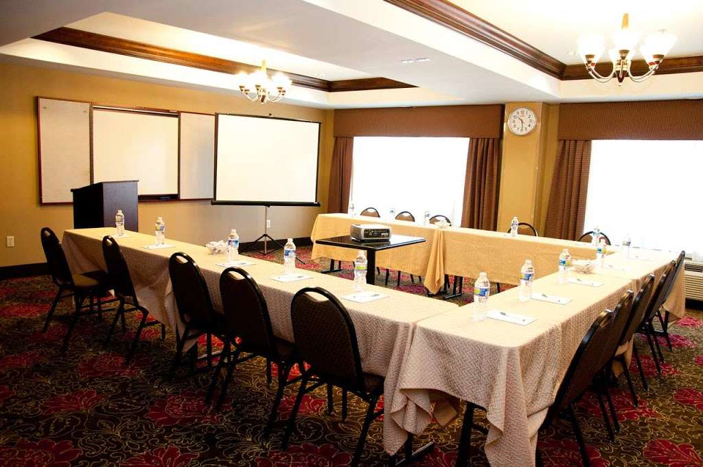 Hampton Inn East Windsor | 384 Monmouth St, East Windsor, NJ 08520 | Phone: (609) 426-1600