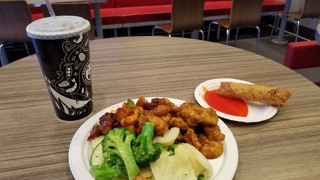 Panda Express | 5230 S 76th St, Greendale, WI 53129, USA | Phone: (414) 423-8704