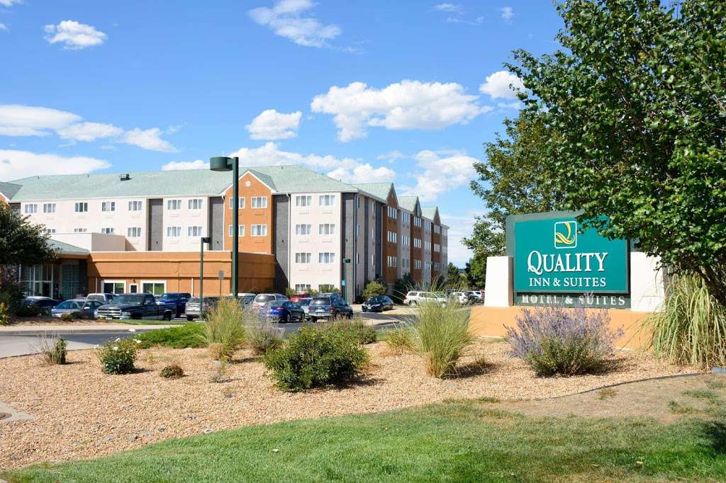 Quality Inn & Suites Denver Airport - Gateway Park | 3300 Ouray St, Aurora, CO 80011, USA | Phone: (303) 340-3800
