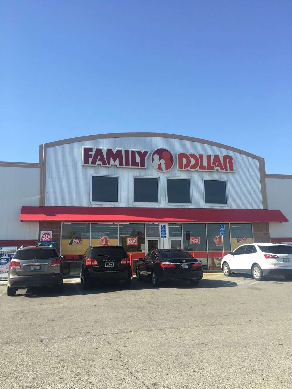 Family Dollar | 9567 California City Blvd, California City, CA 93505 | Phone: (760) 373-8300