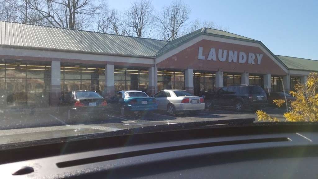 Family Coin Laundry | 130 Vandiver Dr, Lincolnton, NC 28092, USA | Phone: (704) 736-0510