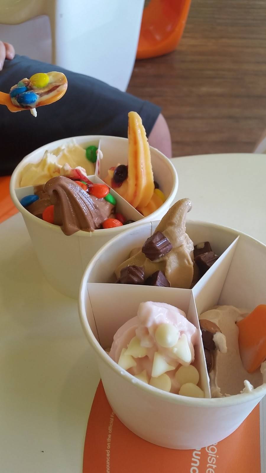 Orange Leaf Frozen Yogurt | 3130 Kingsdale Center, Upper Arlington, OH 43221, USA | Phone: (614) 754-1898