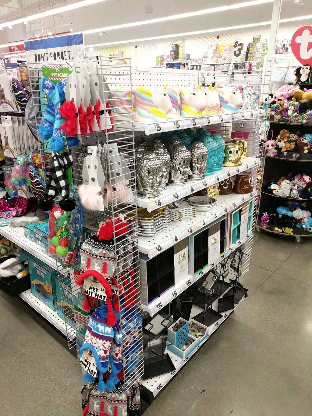 Five Below | 15234 Summit Ave, Fontana, CA 92336, USA | Phone: (909) 463-4378