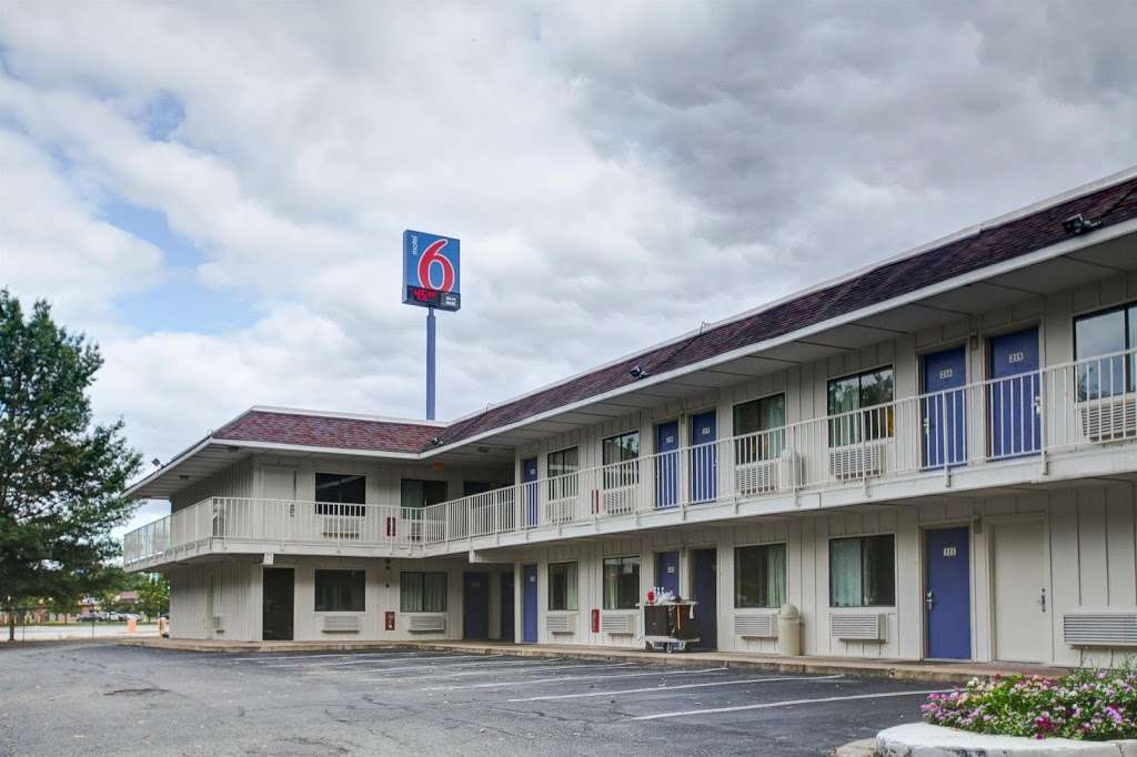 Motel 6 Elkton MD | 223 Belle Hill Rd, Elkton, MD 21921, USA | Phone: (410) 392-5020