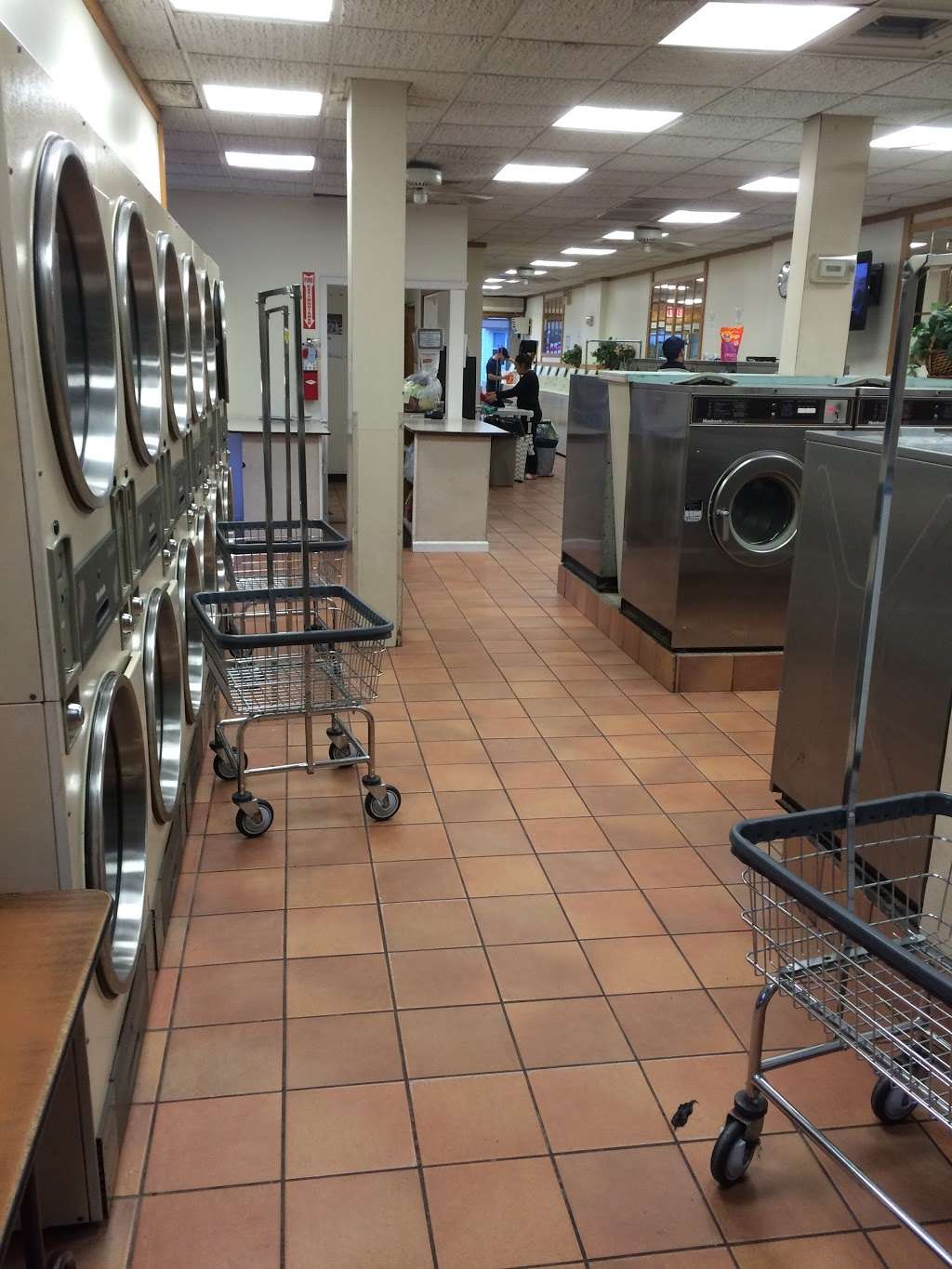 Bubbles Laundromat | 991 Main St, Waltham, MA 02451, USA | Phone: (781) 894-8641