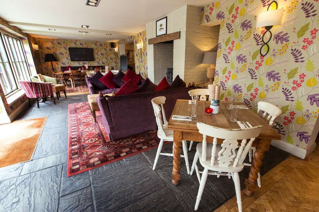The Chequers | Chequers Ln, Walton-on-the-Hill KT20 7SF, UK | Phone: 01737 812364