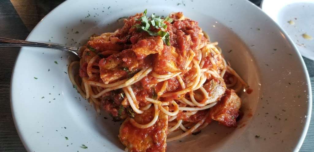 Enricos Ristorante Pizzeria and Bar | Town Center Drive, 4815 Berewick Commons Pkwy A, Charlotte, NC 28273, USA | Phone: (704) 594-2340