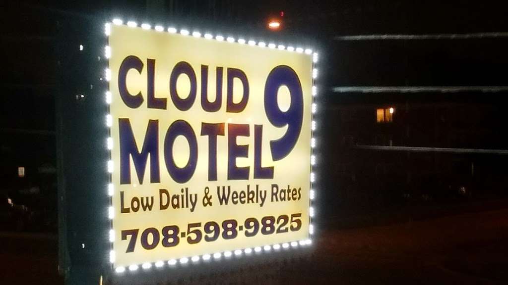 Cloud 9 Motel | 8440 S Harlem Ave, Oak Lawn, IL 60455, USA | Phone: (708) 598-9825