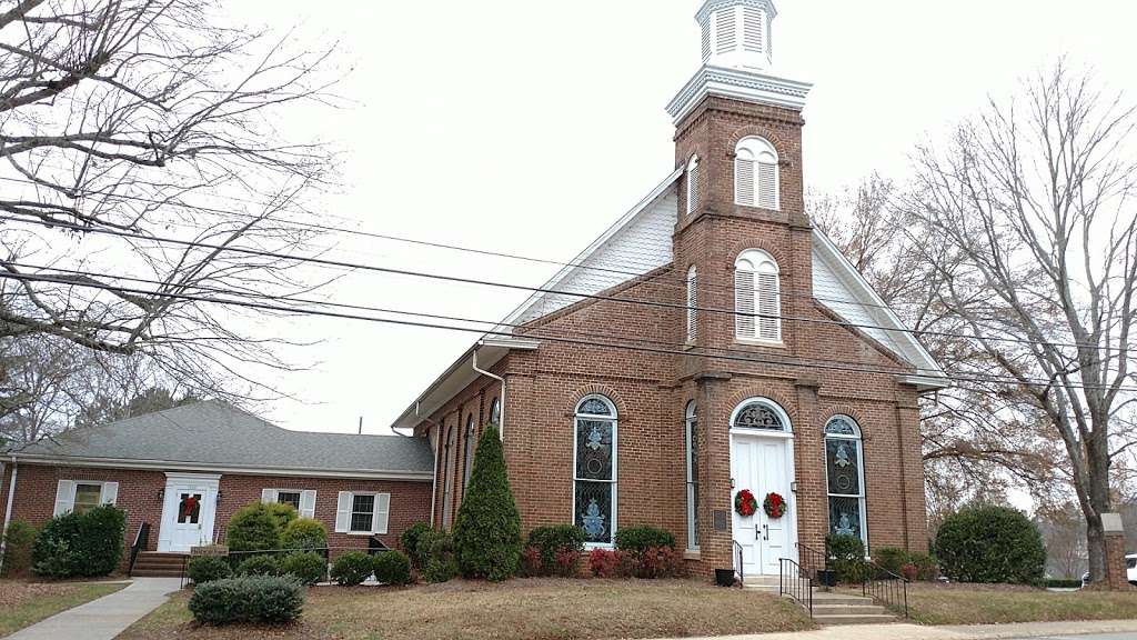 Lutheran Church-Holy Trinity | 1500 S Main St, Mt Pleasant, NC 28124, USA | Phone: (704) 436-9714