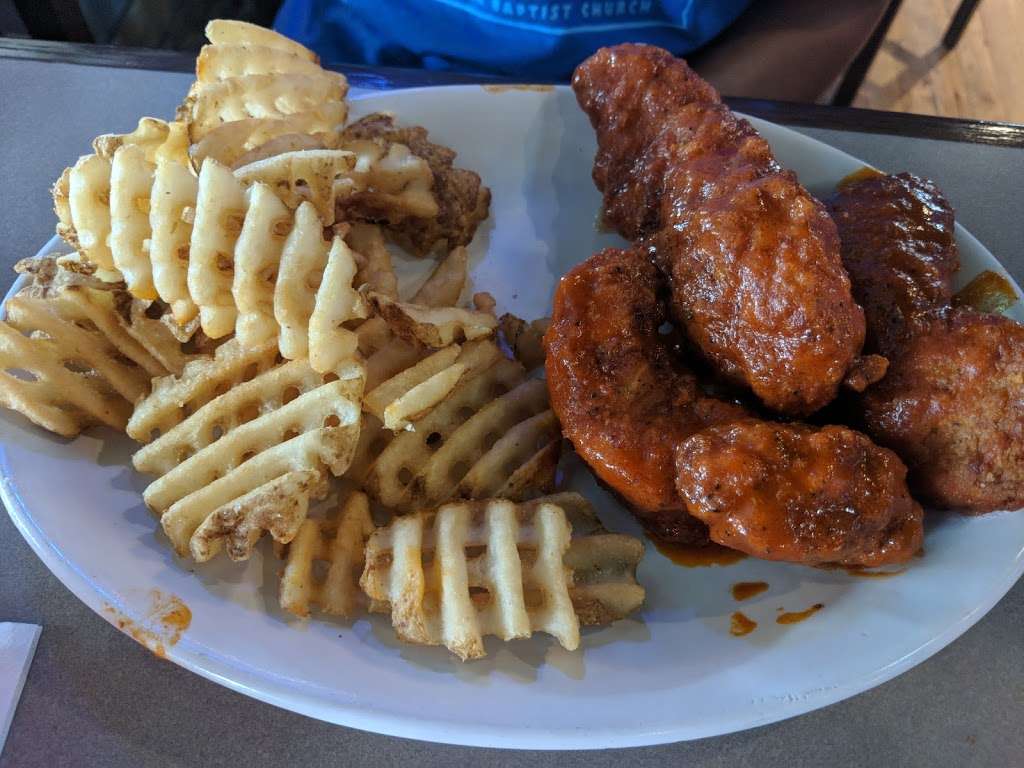 Pluckers Wing Bar | 25310 Northwest Fwy, Cypress, TX 77429, USA | Phone: (281) 373-9464