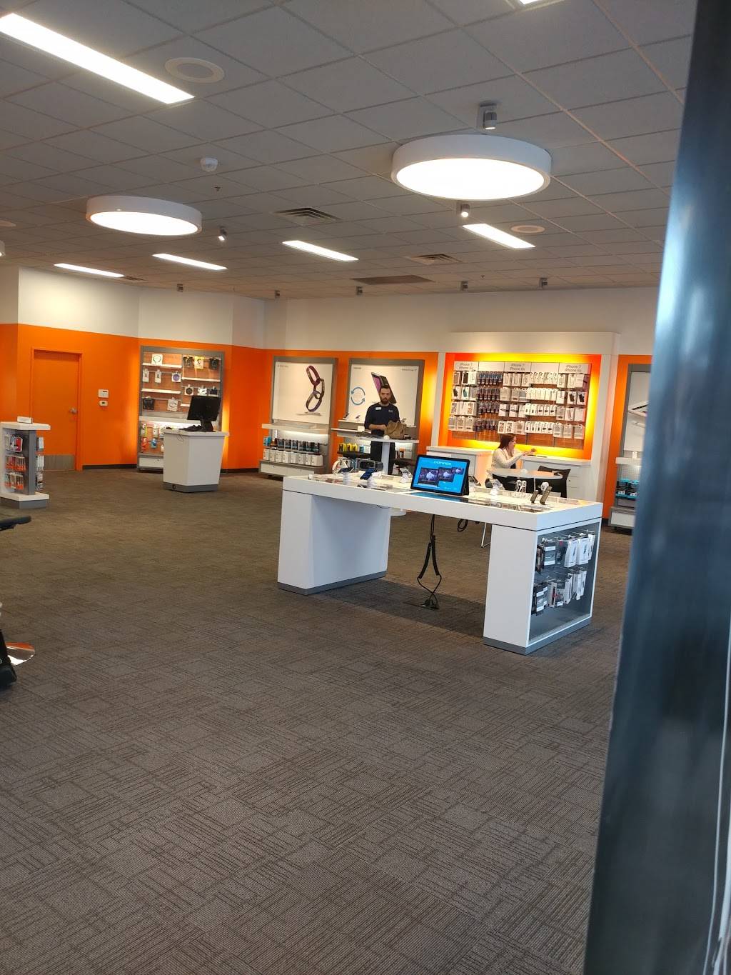 AT&T Store | 5060 Boulder Hwy #100, Las Vegas, NV 89122, USA | Phone: (702) 476-2999