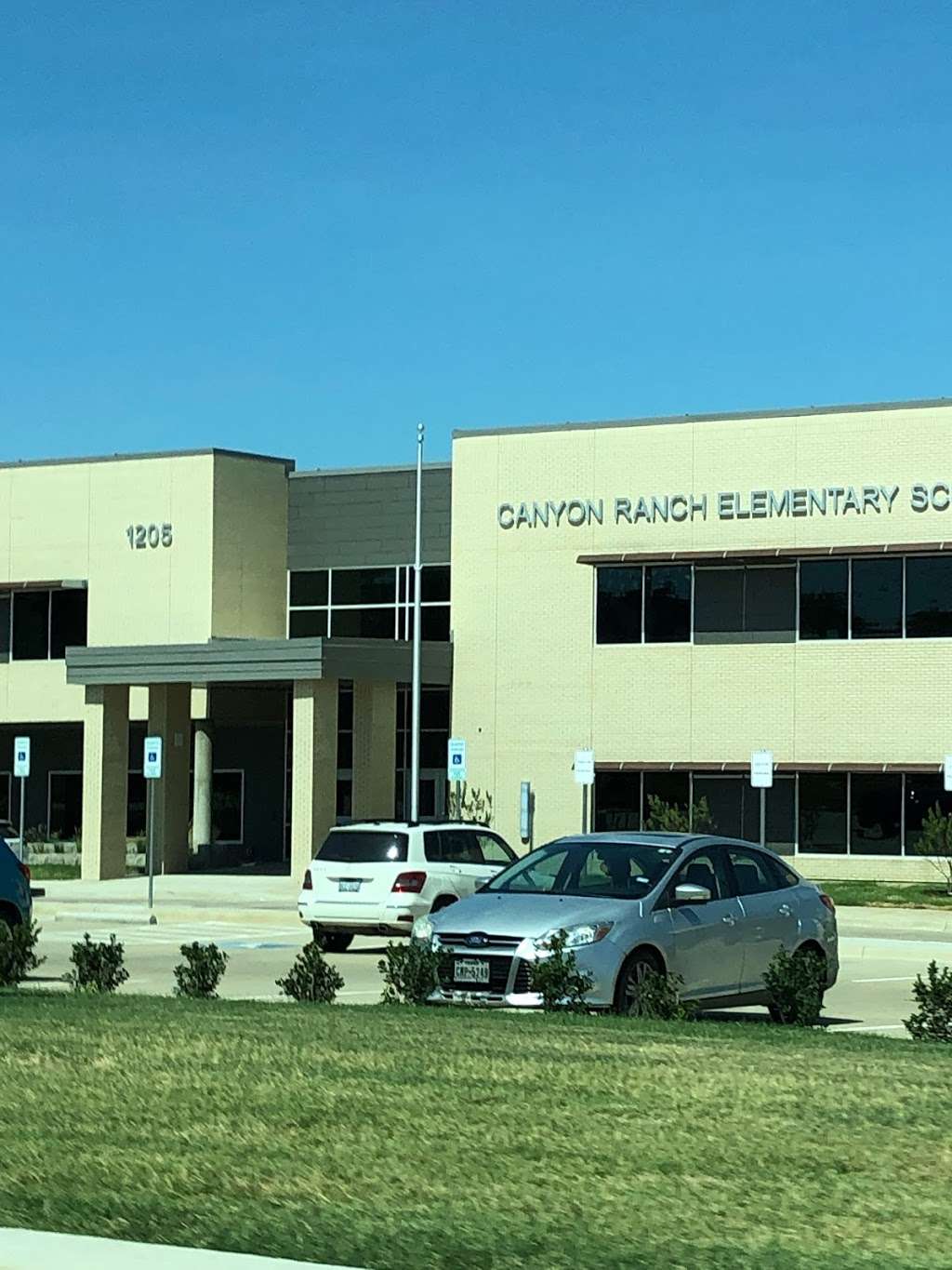 Canyon Ranch Elementary | 1205 Santa Fe Trail, Irving, TX 75063, USA | Phone: (214) 496-7200