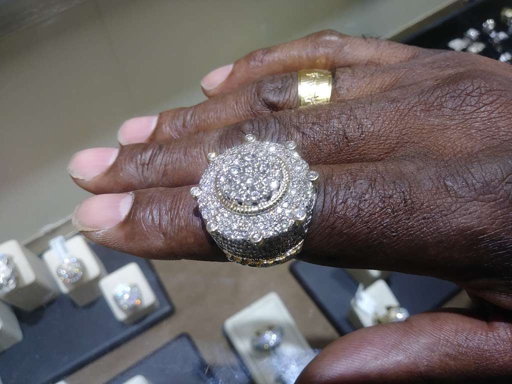 Diamonds & Diamonds | 4207 E 50th Terrace, Kansas City, MO 64130 | Phone: (816) 761-0888